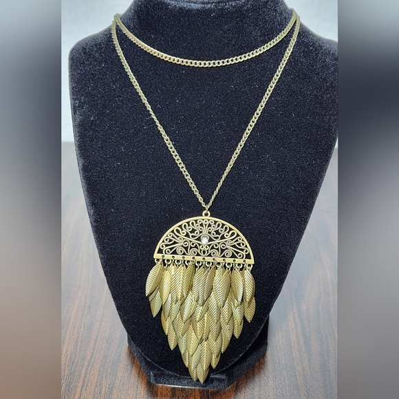 Boho Long Feather Necklace - Picture 7 of 9